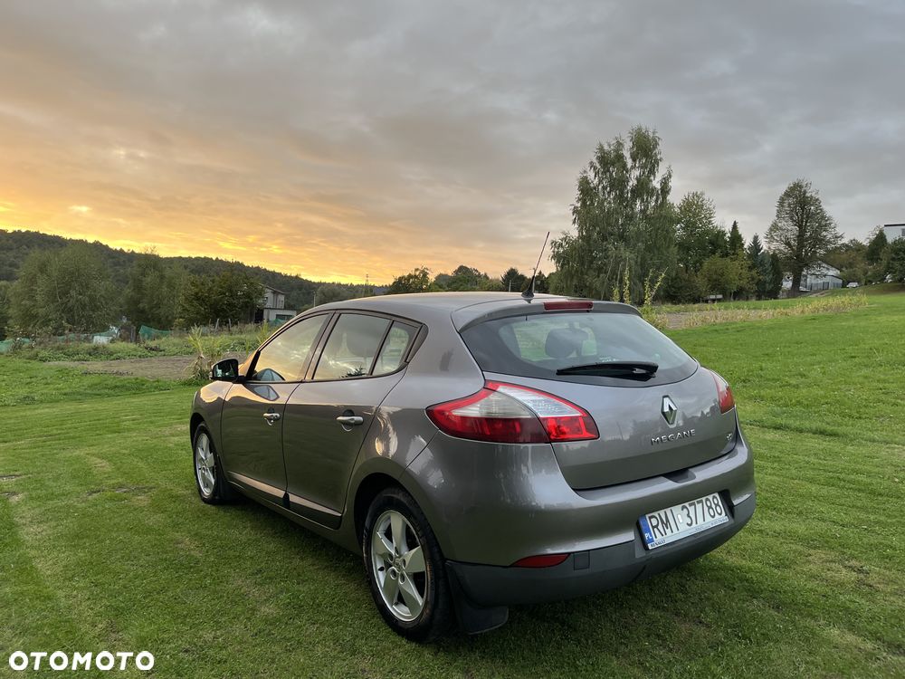 Renault Megane - 2