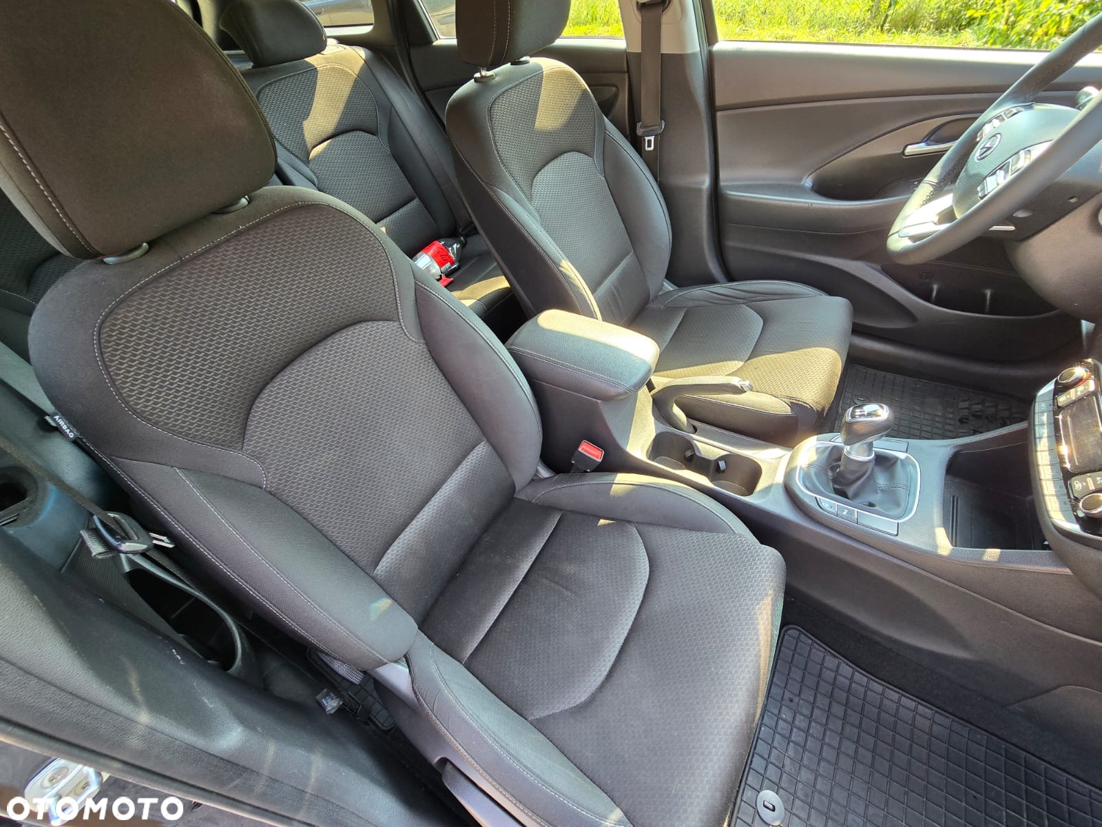 Hyundai i30 1.6 D Premiere Luxury - 8