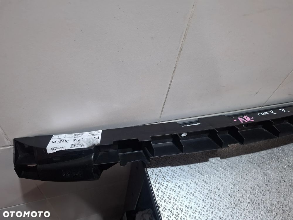 Absorber zderzaka przód Renault Clio 2024 nr 620909519R - 2