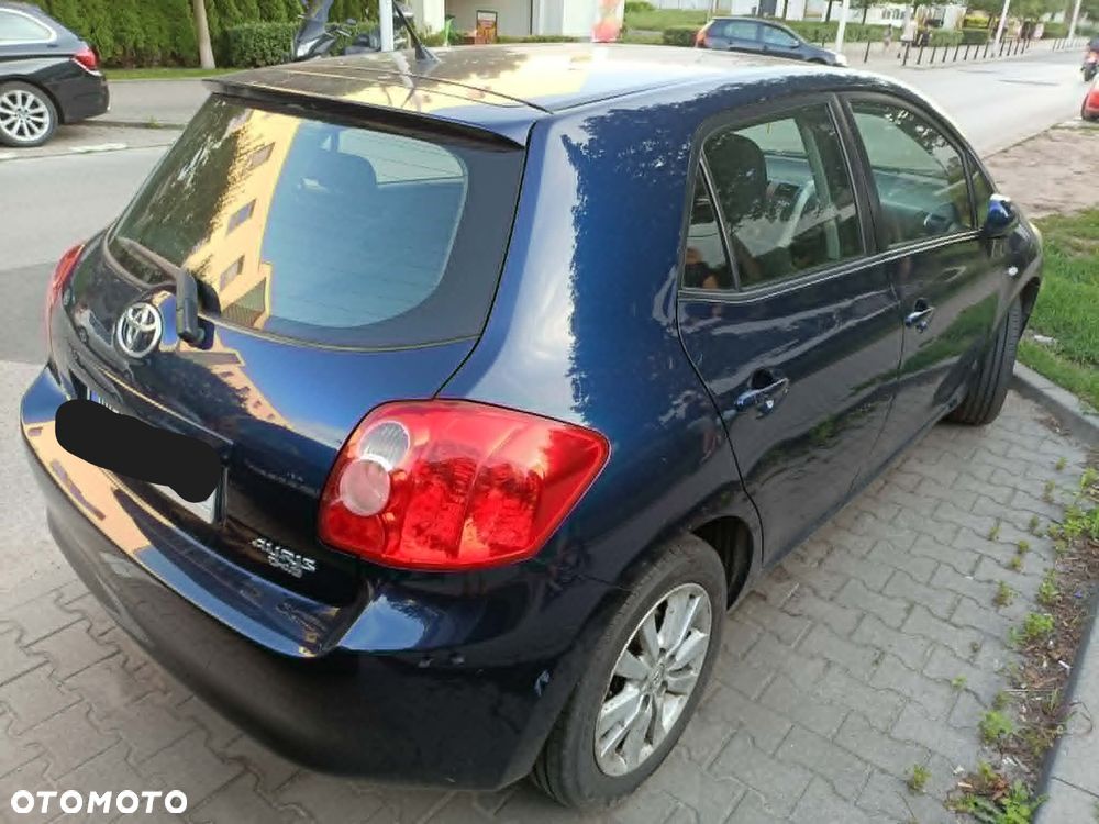 Toyota Auris 2007 photo 3