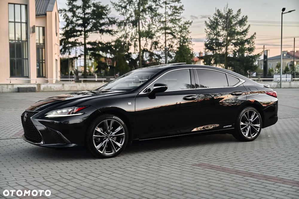Lexus ES 300h F Sport - 7