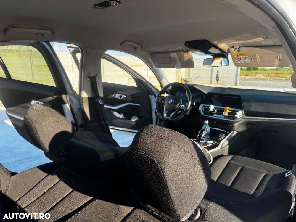 BMW Seria 3 320d xDrive AT - 11