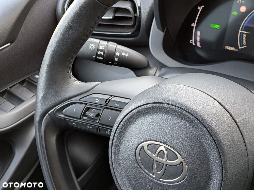 Toyota Yaris Hybrid 1.5 Style - 22
