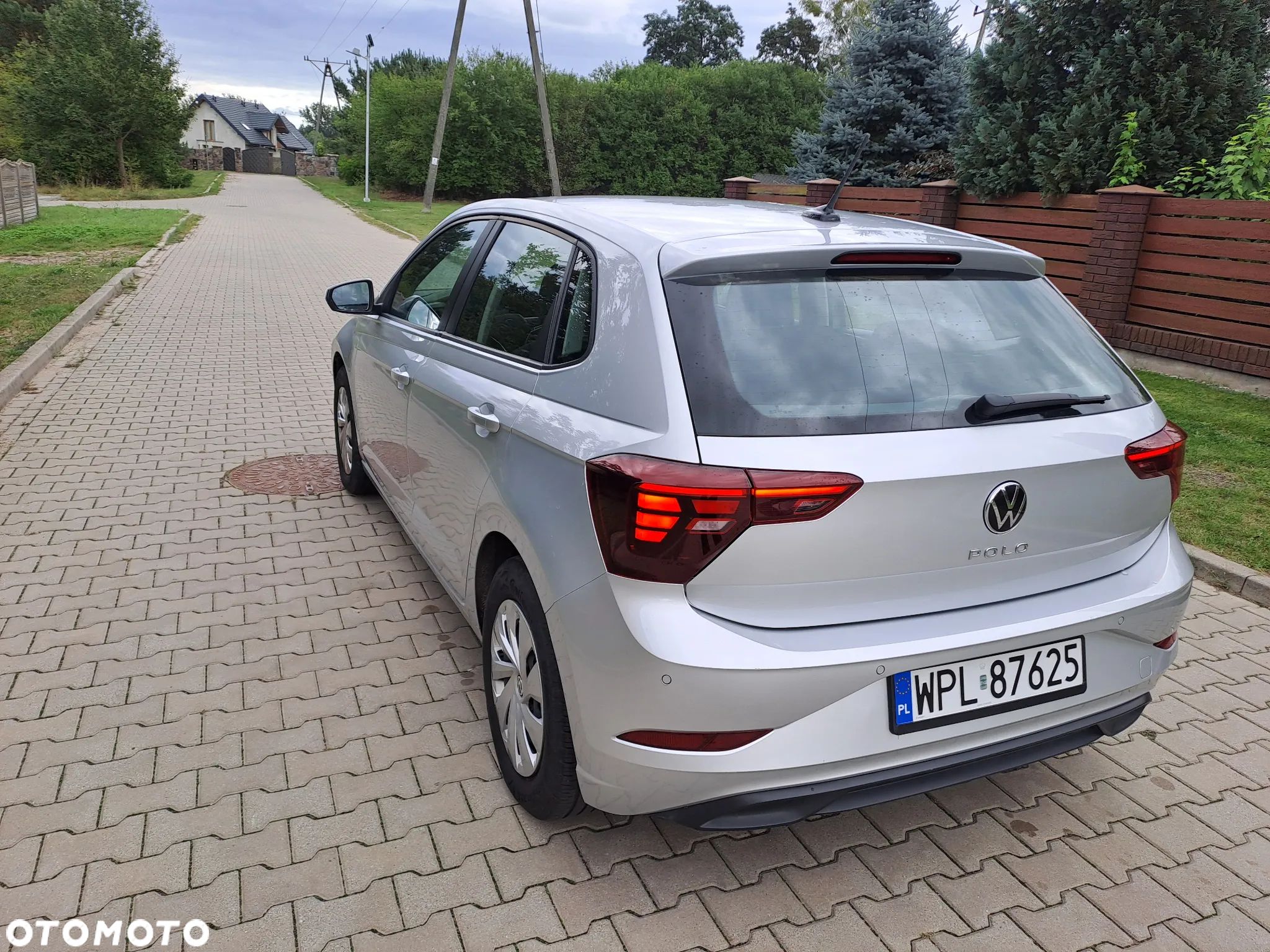 Volkswagen Polo 1.0 ACTIVE - 1