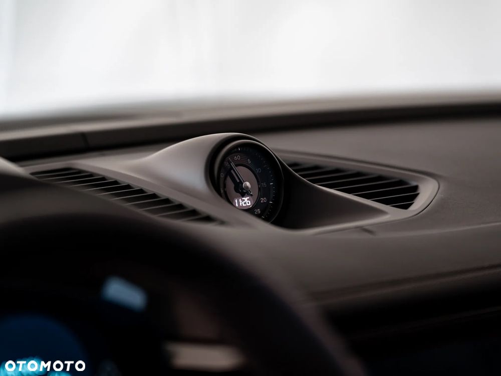 Porsche Macan Turbo - 13
