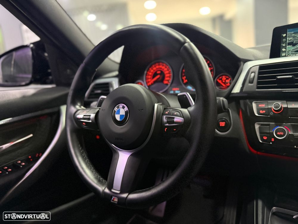 BMW 330 e iPerformance Pack M - 21