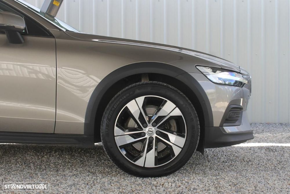 Volvo V60 Cross Country 2.0 B4 Geartronic - 55