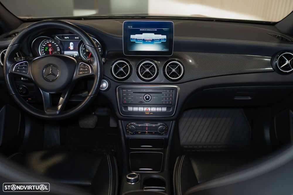 Mercedes-Benz GLA 200 - 26