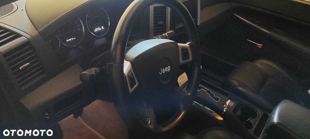 Jeep Grand Cherokee - 6