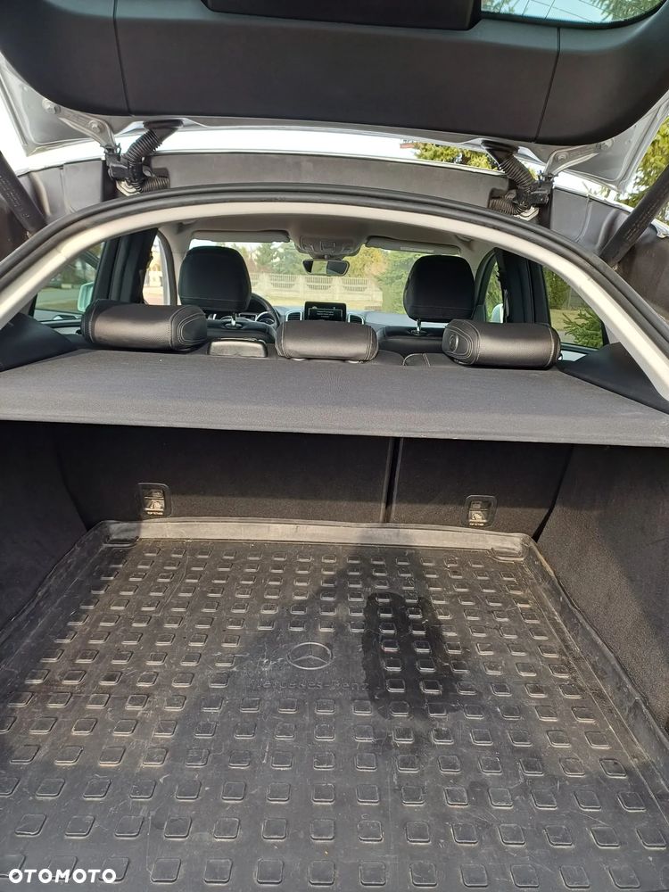 Mercedes-Benz GLE - 12