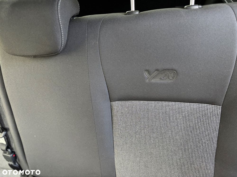 Toyota Yaris - 11