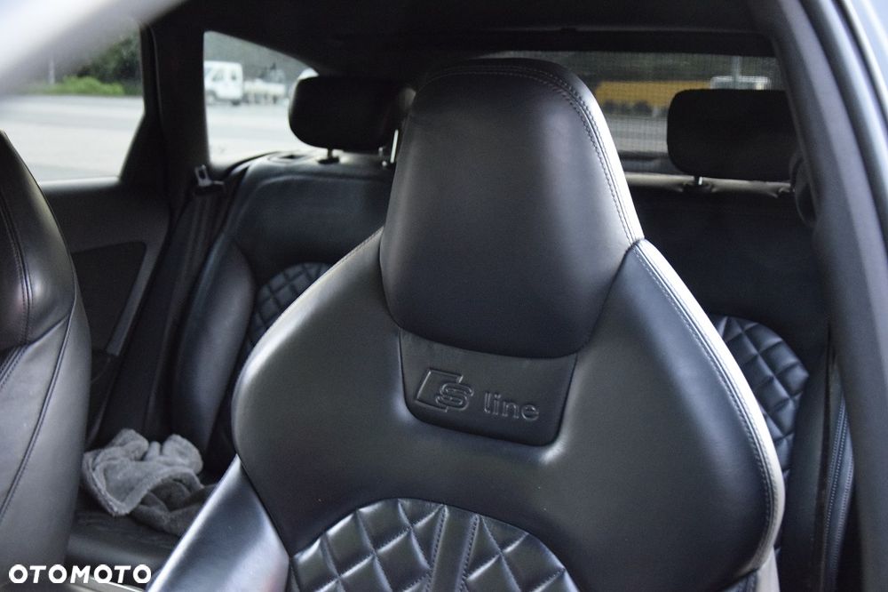 Audi A6 Avant 2.0 TDI ultra S tronic - 26