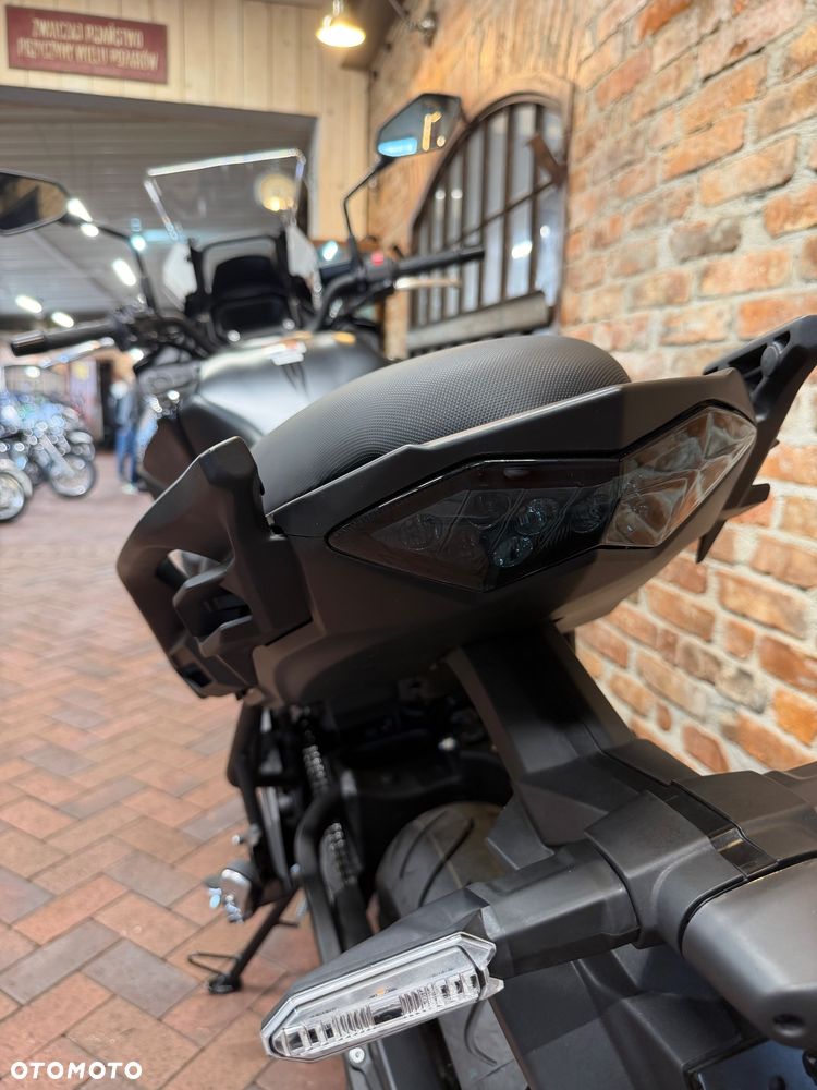 Kawasaki Versys 650 - 12