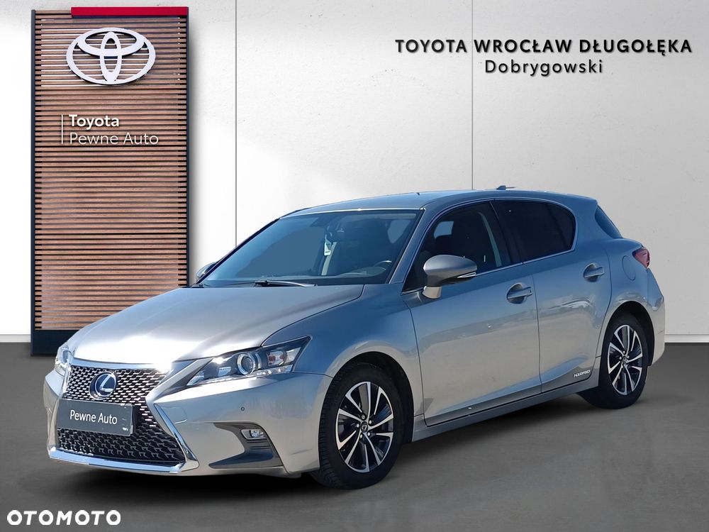 Lexus CT - 1