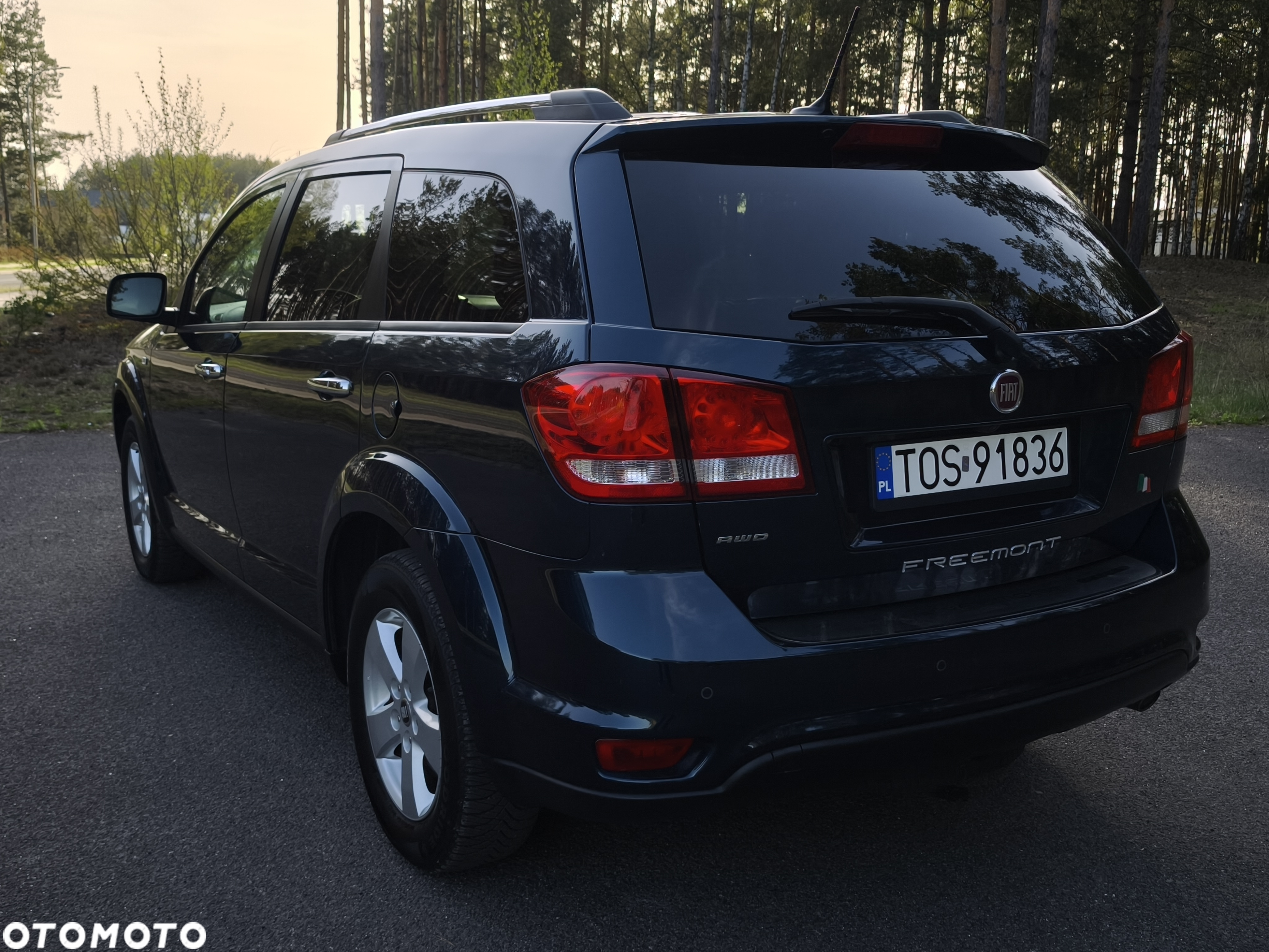 Fiat Freemont 2.0 Multijet Lounge AWD - 4
