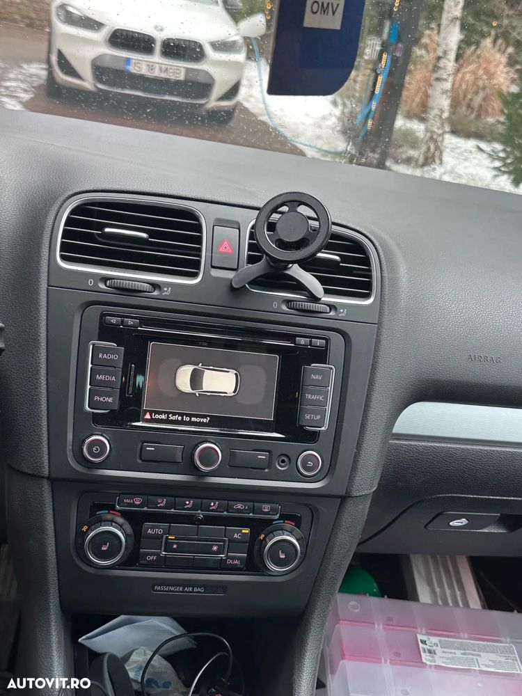 Volkswagen Golf 1.6 TDI DPF DSG Exclusive - 10