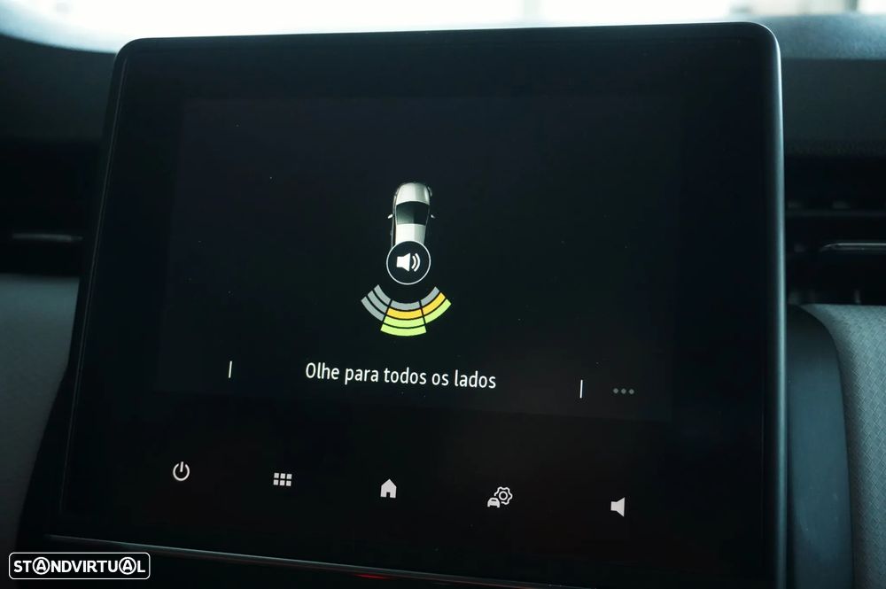 Renault Clio 1.0 TCe Evolution Bi-Fuel - 19