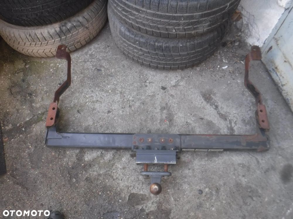 Opel Vivaro Renault Traficc hak holowniczy 8200246309 - 1