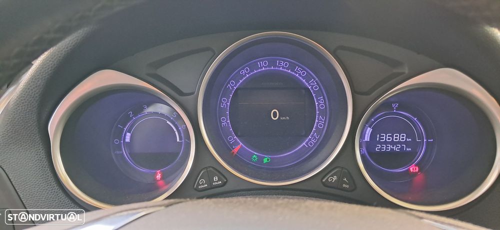 Citroën DS4 1.6 e-HDi So Chic - 6