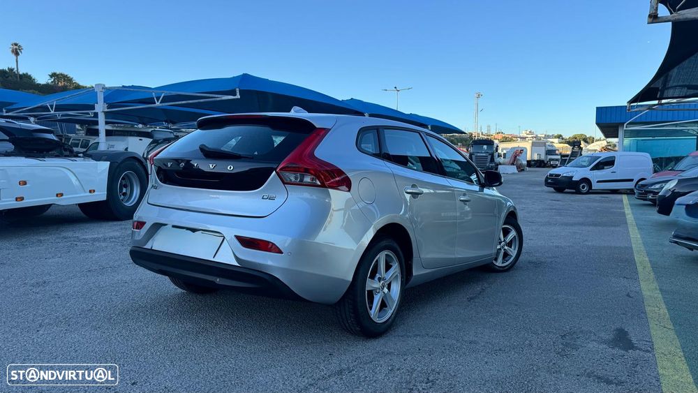 Volvo V40 2.0 D2 Kinetic Eco - 13