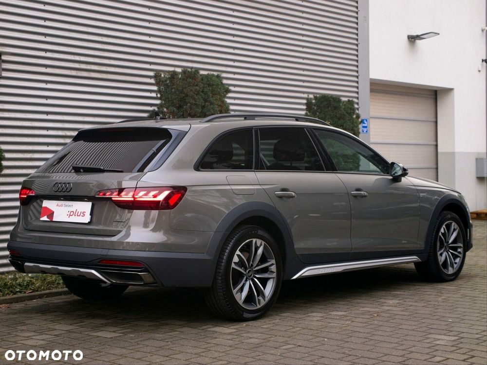 Audi A4 Allroad - 11