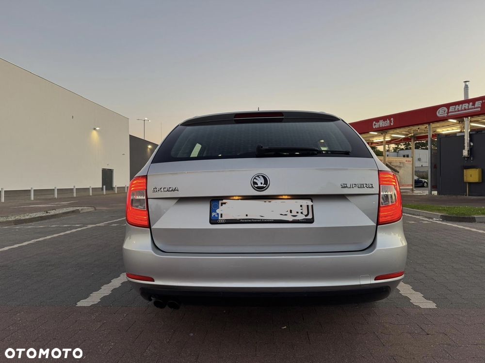 Skoda Superb 2.0 TDI Active - 9
