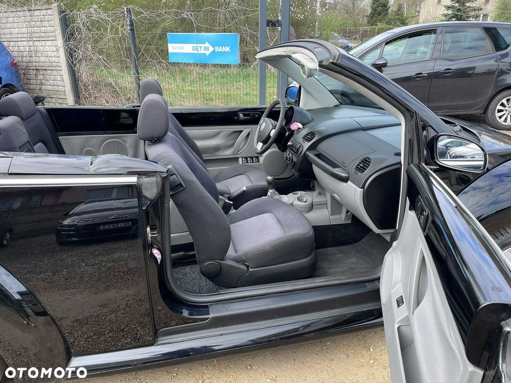 Volkswagen New Beetle - 15