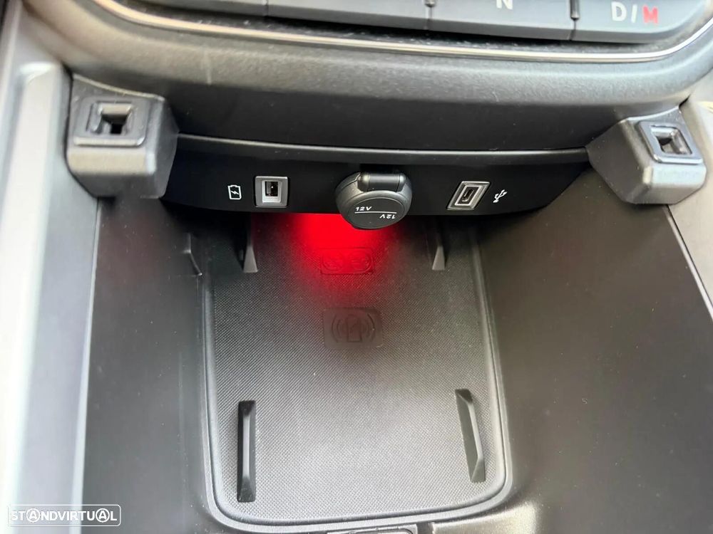 Jeep Avenger 1.2 e-Hybrid Altitude DCT - 33