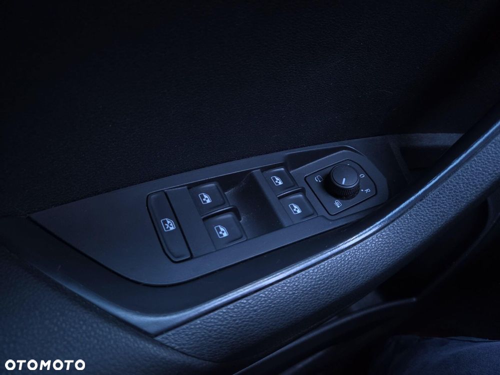 Skoda Karoq 1.5 TSI ACT 4x2 Sportline DSG - 25