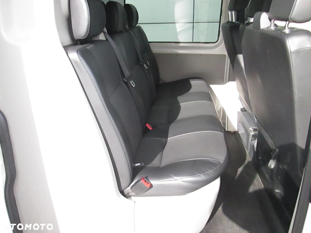 Volkswagen Transporter Brygadówka 6 osobowy - 9