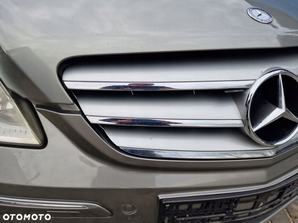MERCEDES B KLASA W245 GRILL B KLASA 05-08 TRZY RAMIENNY PRZED LIFTOWY - 2