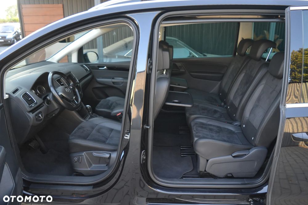Volkswagen Sharan 2.0 TDI DSG Highline Black Style - 25