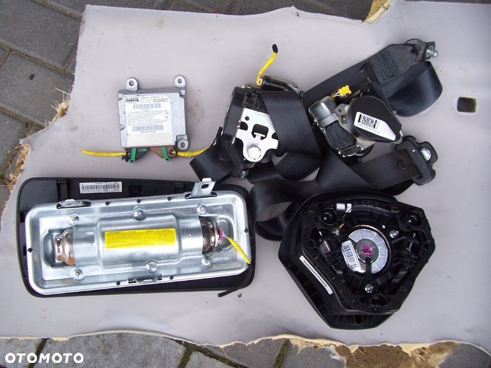 Citroen nemo poduszki pasazer kierowcy pasy sensor czrrny kolor idealne 2014rok 39tys EU - 3