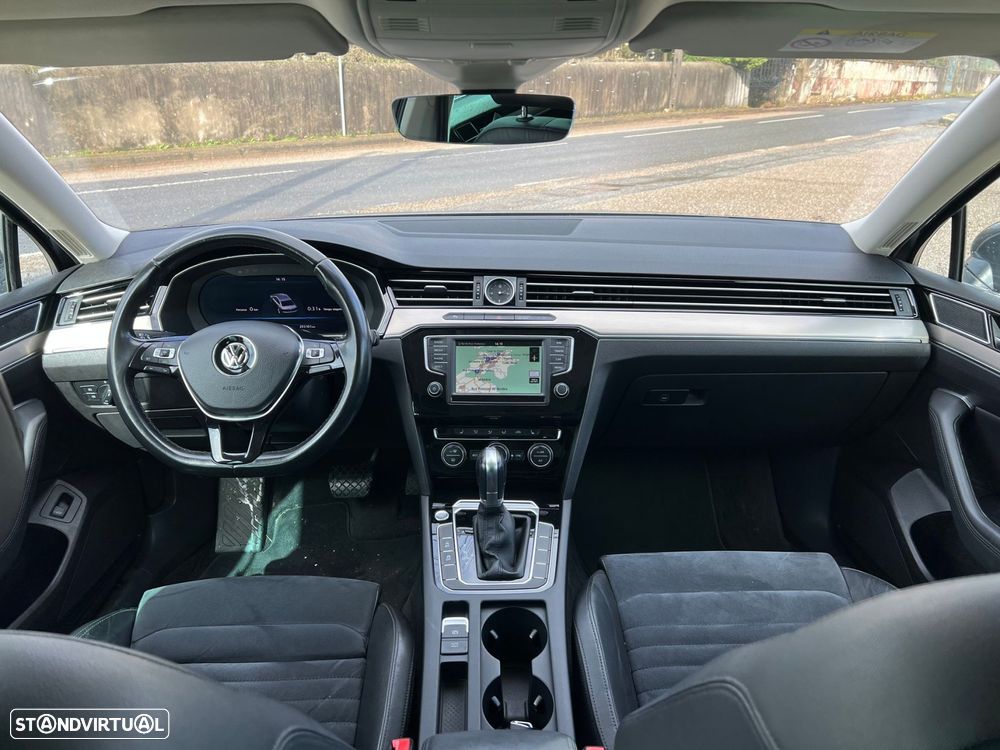 VW Passat 2.0 TDI Highline DSG - 24