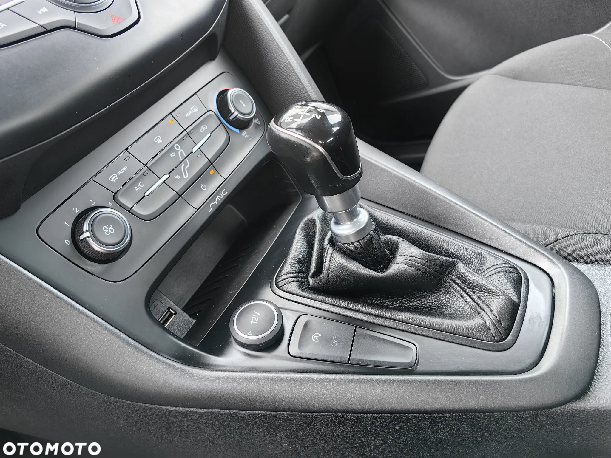 Ford Focus 1.0 EcoBoost Edition - 19