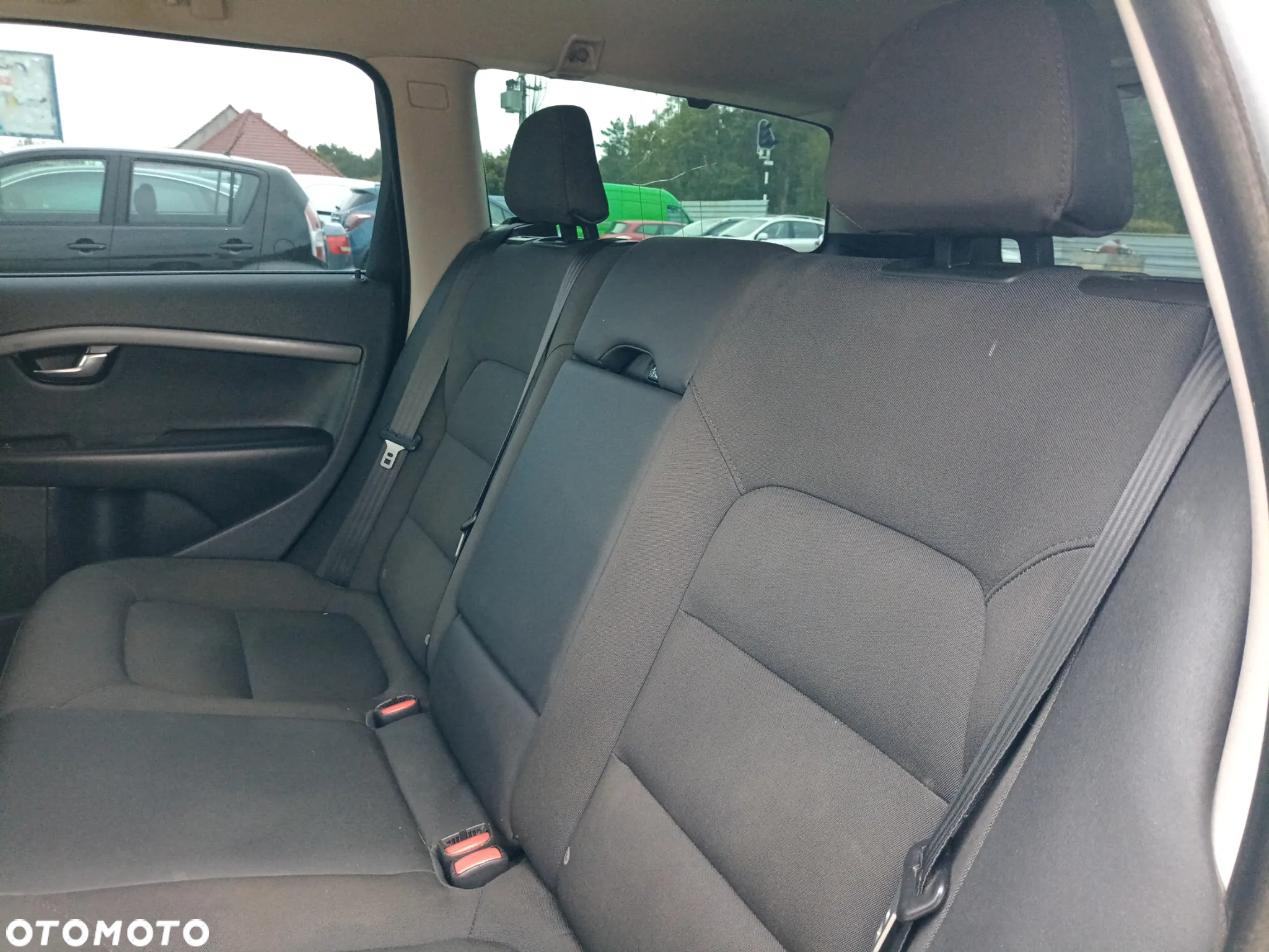 Volvo V70 1.6D DRIVe Kinetic - 16
