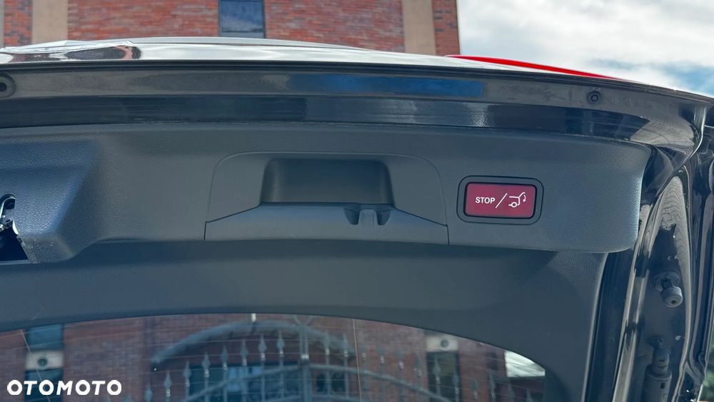 Mercedes-Benz GLC - 7