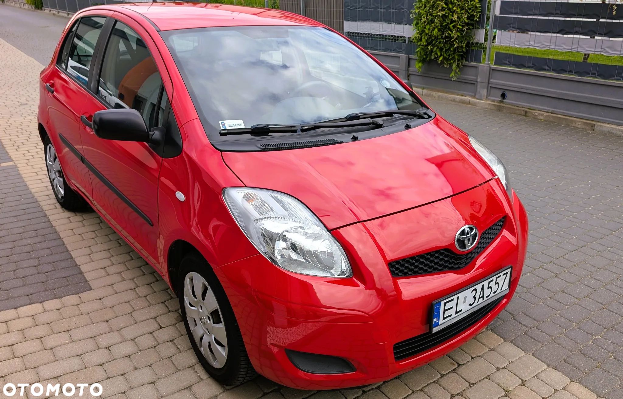 Toyota Yaris - 1