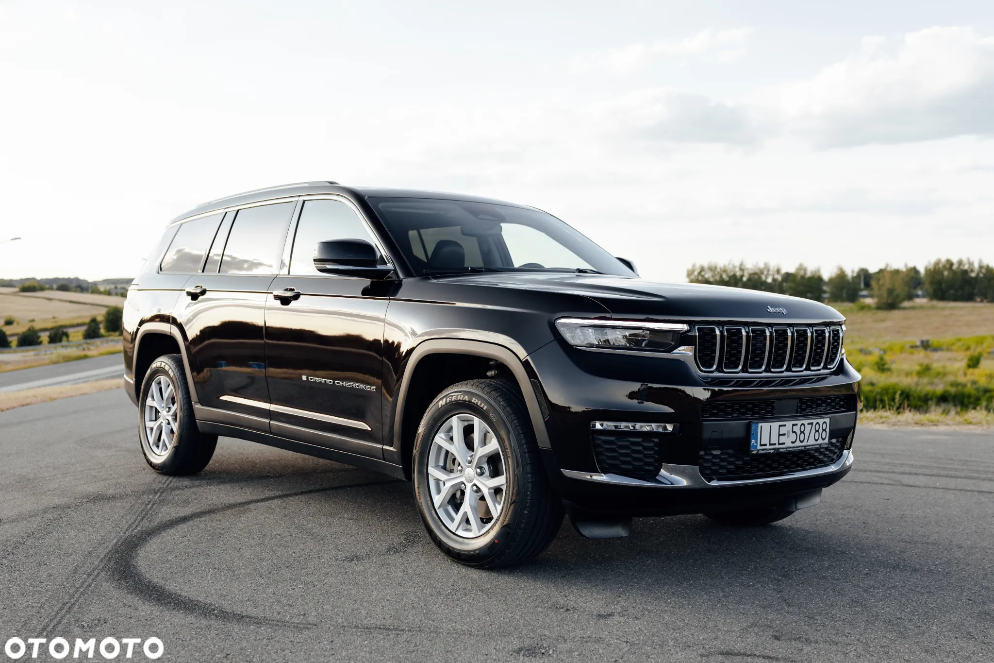 Jeep Grand Cherokee - 3