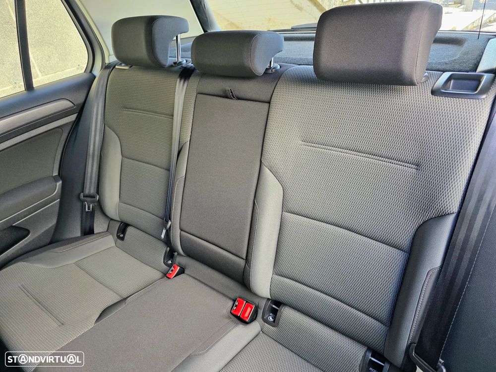 VW Golf 1.0 TSI Confortline - 51