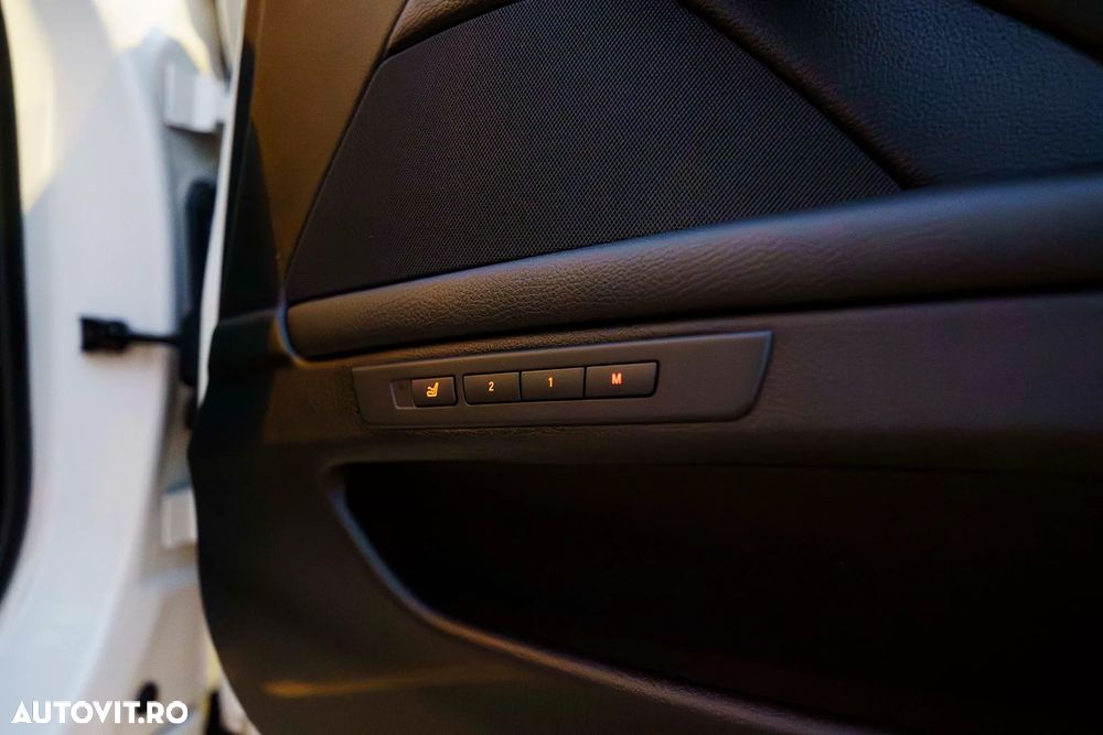 BMW Seria 5 530d Sport-Aut. Luxury Line - 25