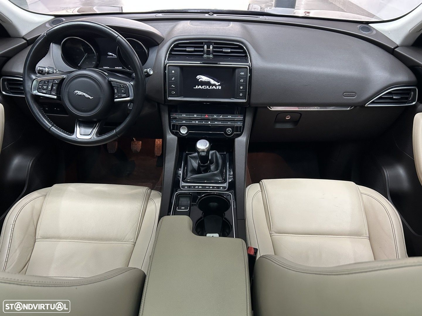 Jaguar F-Pace 2.0 i4D Prestige AWD - 15