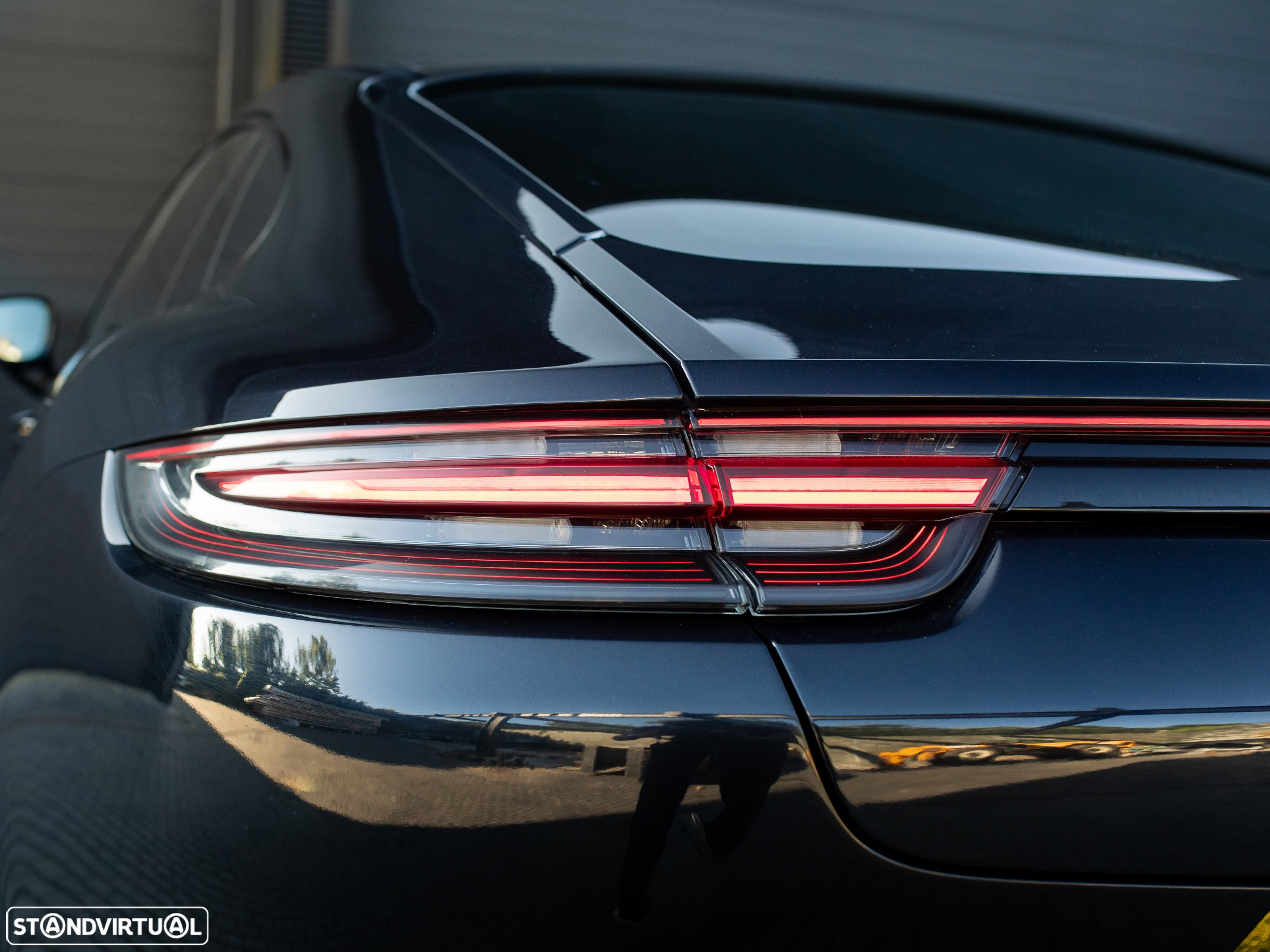 Porsche Panamera 4 E-Hybrid - 16