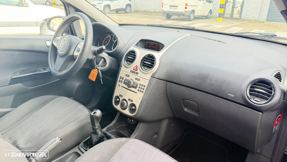Opel Corsa 1.2 Cosmo - 6