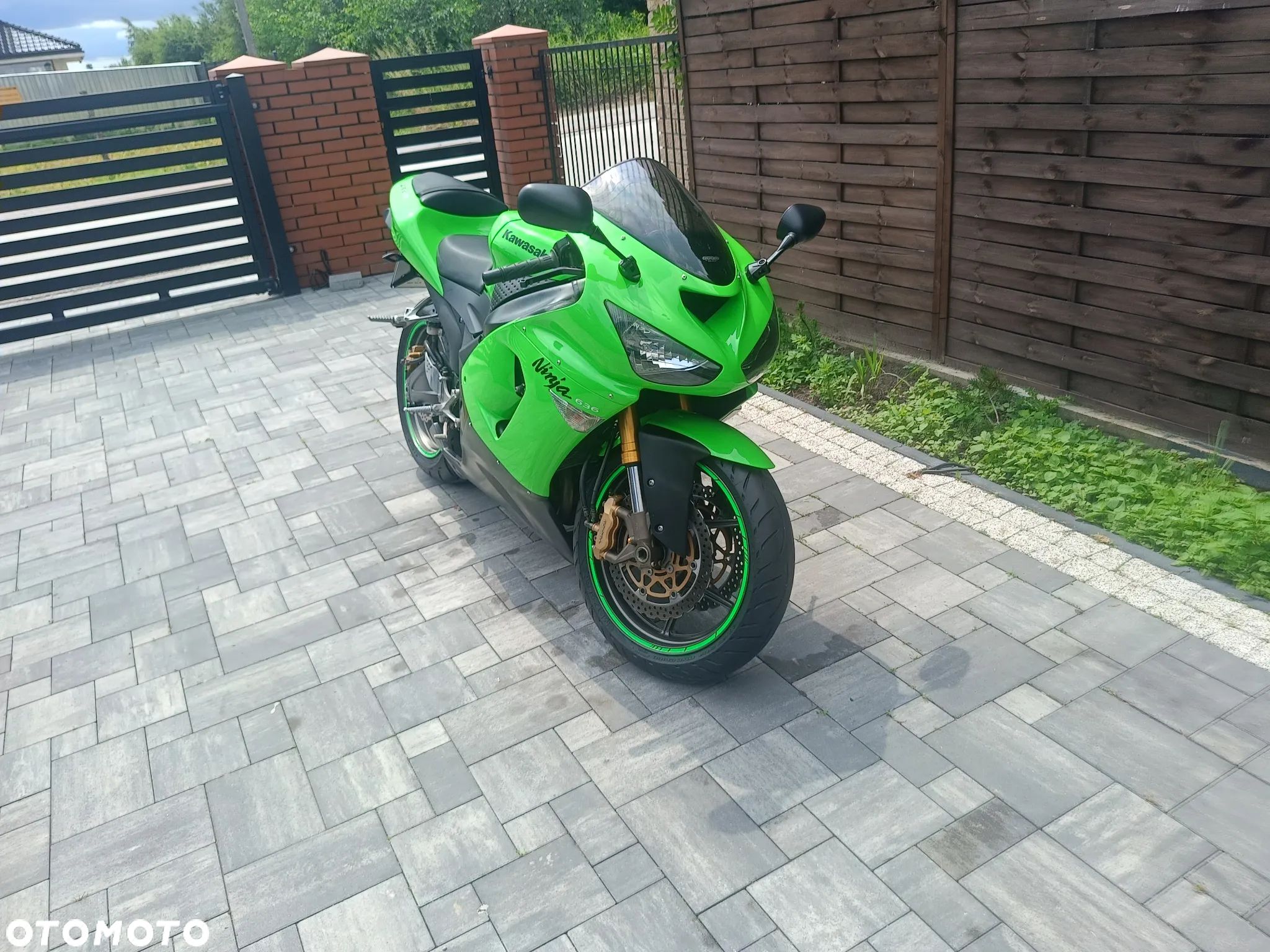 Kawasaki ZXR - 1