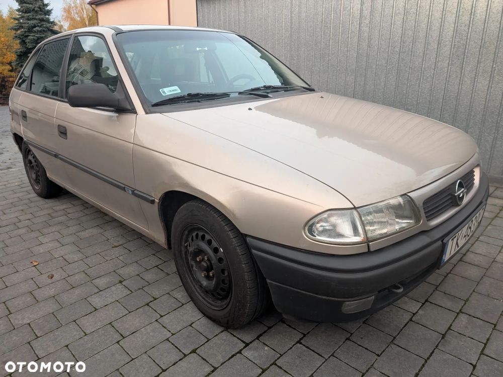 Opel Astra - 12