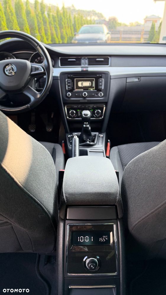 Skoda Superb 1.6 TDI GreenLine - 30