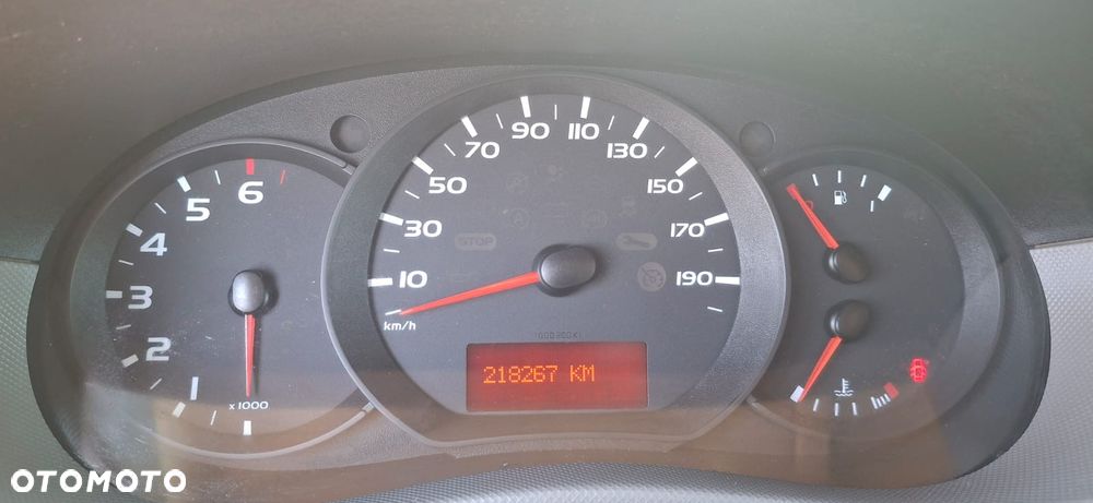 Nissan NV400 - 17