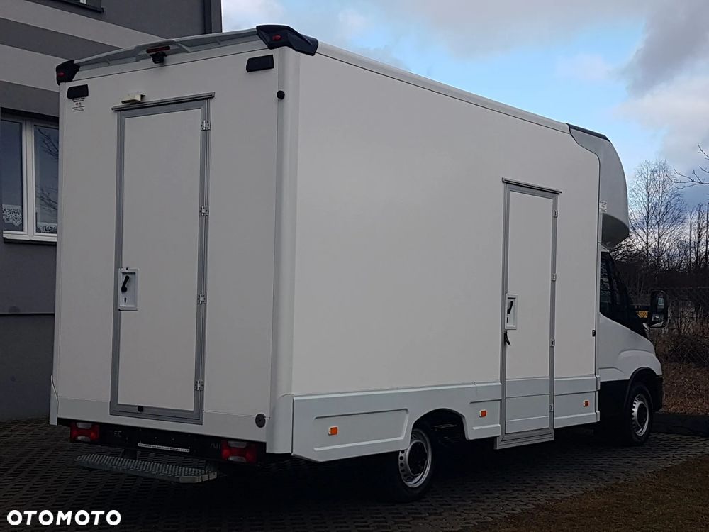 Iveco DAILY KONTENER NISKOPODŁOGOWY 4,43x2,23x2,42 SKLEP FOODTRUCK BAR KLIMA KONIOWÓZ KAMPER - 4