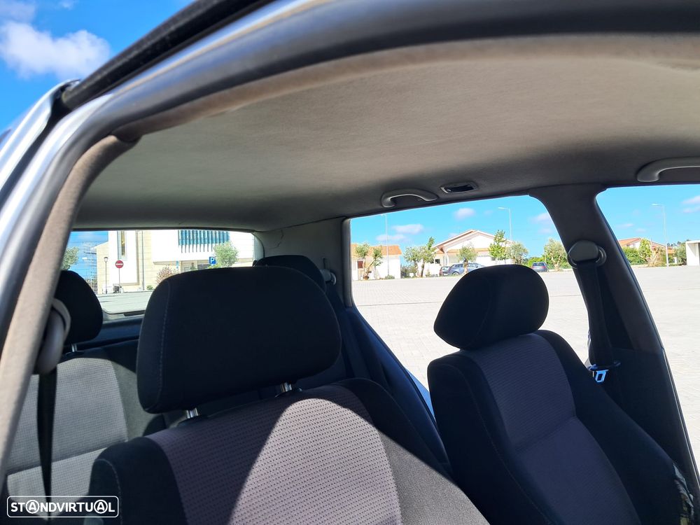 VW Golf 1.9 TDi Confortline AC - 12